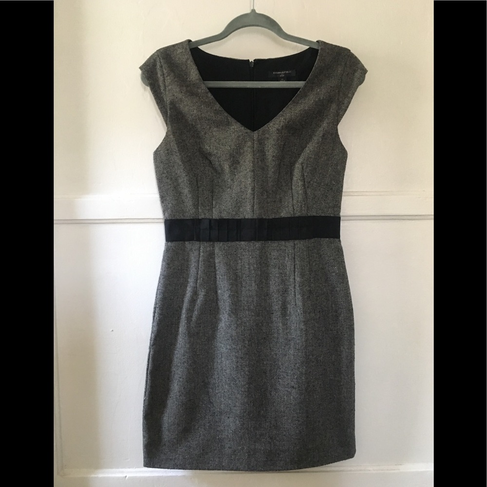 Banana Republic Sheath Dress 6P